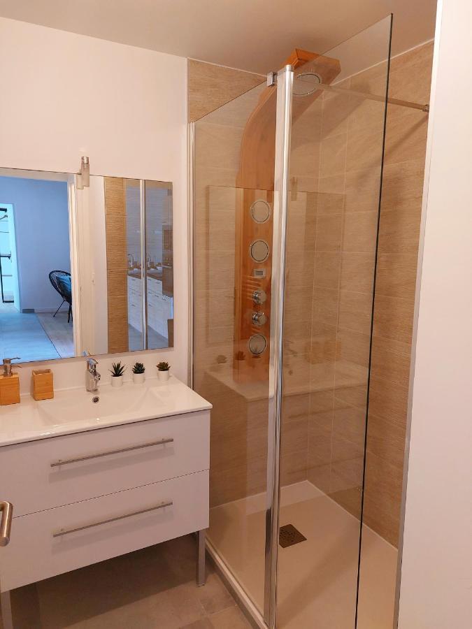 Appartement Tarbes Très Beau T3 Avec Petite Terrasse Et Pkg